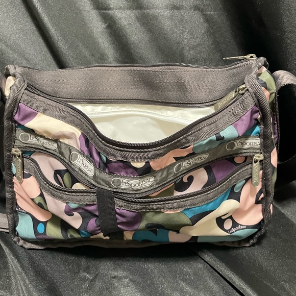 LeSportsac Deluxe Crossbody Expandable Bag Purse 2 Main Compartments - Picture 1 of 10